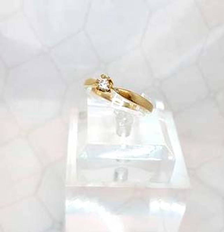 Enstens ring 0,10ct tw/si