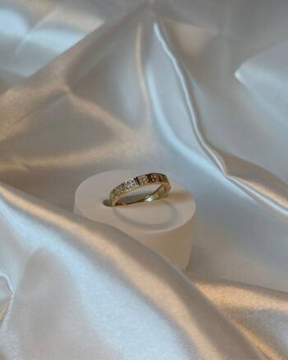 Ring Kvadratisk mønster Cz 14K