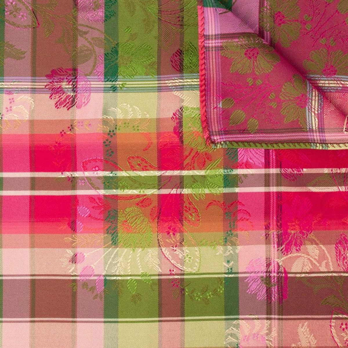 Tuva Silkeskjerf nr 044